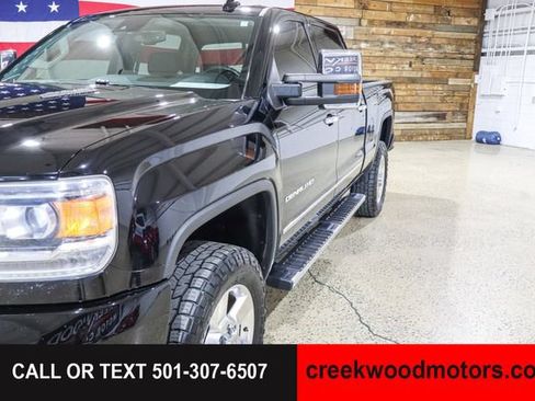 Used 2015 GMC Sierra 2500 Denali w/ Duramax Plus Package AWD/4WD image 30