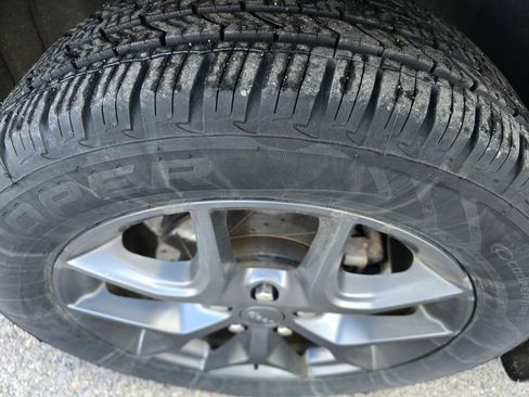 Used 2019 Jeep Grand Cherokee Limited X image 10