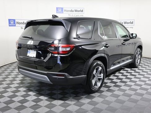New 2025 Honda Pilot EX-L image 4