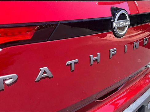New 2026 Nissan Pathfinder Platinum AWD/4WD image 15