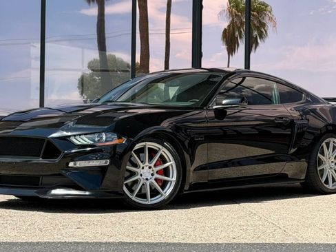 Used 2019 Ford Mustang GT Premium w/ Equipment Group 401A RWD image 3