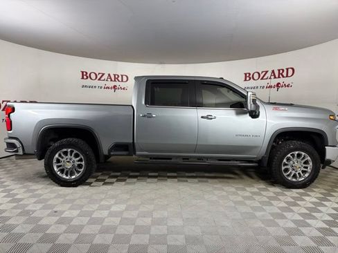 Used 2025 Chevrolet Silverado 2500 LTZ w/ LTZ Plus Package AWD/4WD image 9