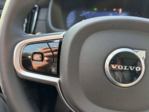 New 2026 Volvo XC90 B6 Plus w/ Protection Package Premier image 26