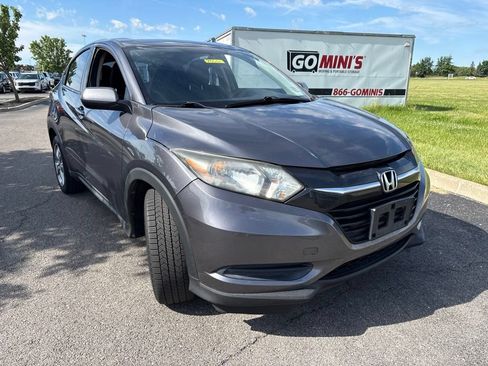 Used 2017 Honda HR-V LX image 11