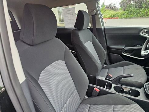 Used 2021 Kia Soul LX FWD image 12