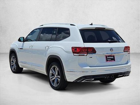 Used 2019 Volkswagen Atlas SE w/ Panoramic Sunroof Package FWD image 8