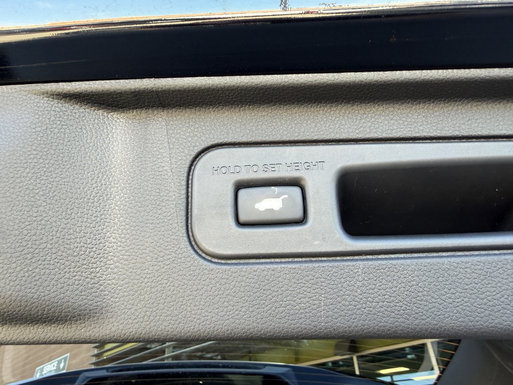 Used 2025 Honda Pilot Touring image 40