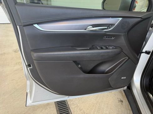 Used 2019 Cadillac XT5 Premium Luxury image 27