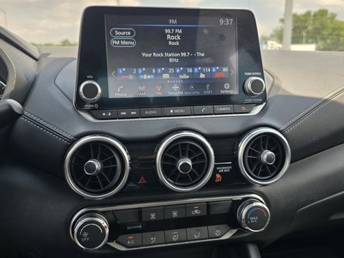 Used 2025 Nissan Sentra SV FWD image 25