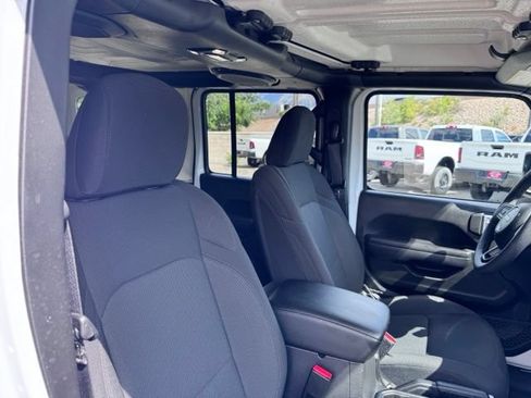 Used 2023 Jeep Wrangler Unlimited w/ Cold Weather Group AWD/4WD image 14