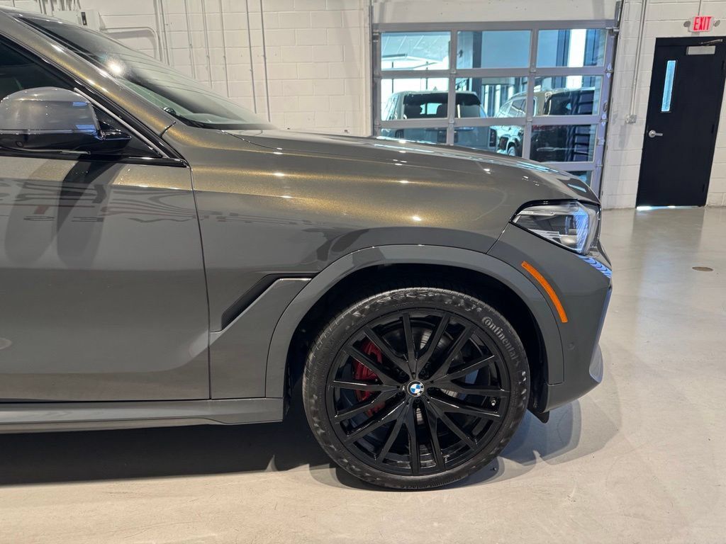 Used 2022 BMW X6 xDrive40i w/ Premium Essential Package AWD/4WD image 9