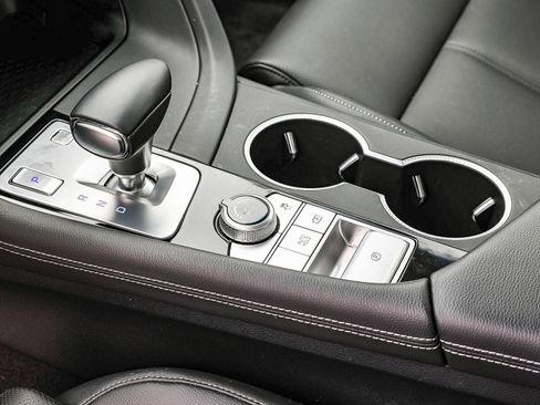 Used 2026 Genesis G70 2.5T RWD image 22