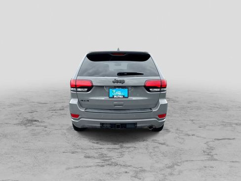 Used 2022 Jeep Grand Cherokee Laredo X image 7