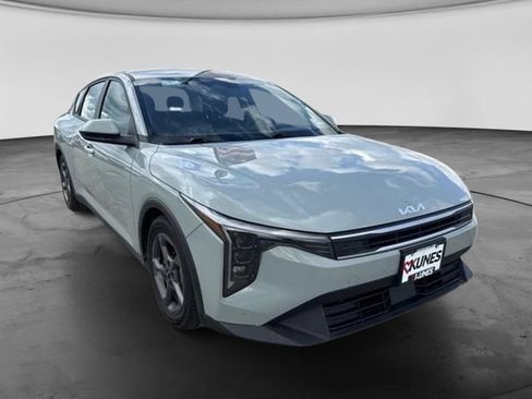 Used 2025 Kia K4 FWD image 6