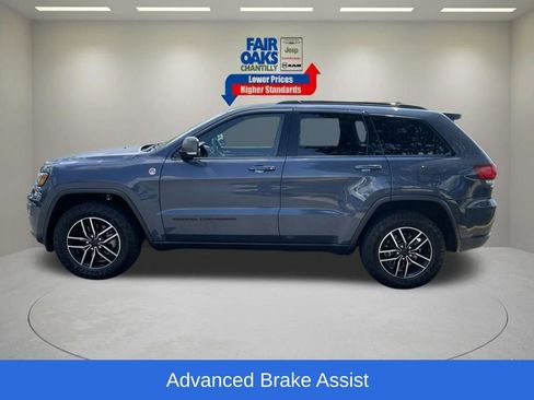Certified 2019 Jeep Grand Cherokee Trailhawk w/ Trailhawk Luxury Group AWD/4WD image 10