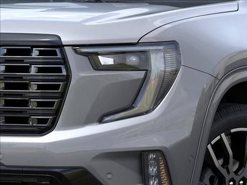 New 2026 GMC Acadia Denali Ultimate w/ LPO, Floor Liner Package AWD/4WD image 12