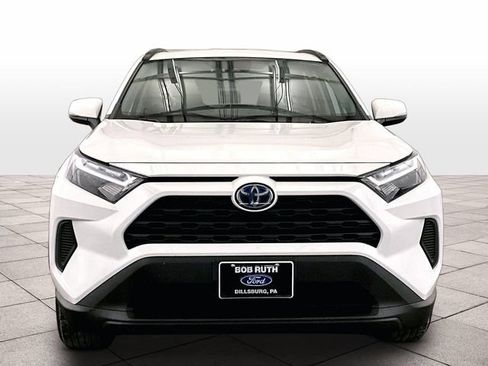 Used 2022 Toyota RAV4 XLE w/ XLE Grade Weather Package AWD/4WD image 3