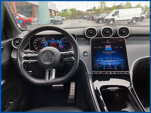 Used 2024 Mercedes-Benz GLC 300 w/ AMG Line image 11