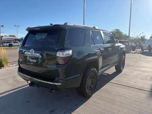 Used 2022 Toyota 4Runner Limited AWD/4WD image 6