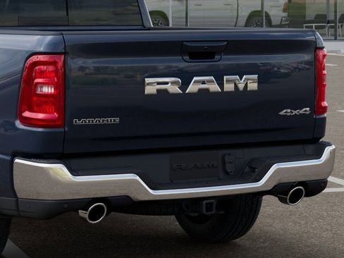 New 2026 RAM 1500 Laramie AWD/4WD image 13