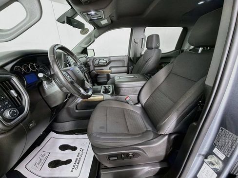 Used 2019 Chevrolet Silverado 1500 LT Trail Boss AWD/4WD image 19