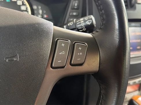 Used 2004 Cadillac XLR RWD image 25
