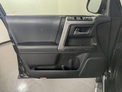 Used 2021 Toyota 4Runner Limited image 9