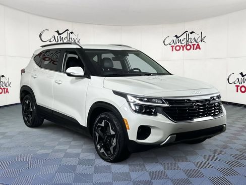 Used 2024 Kia Seltos EX image 3