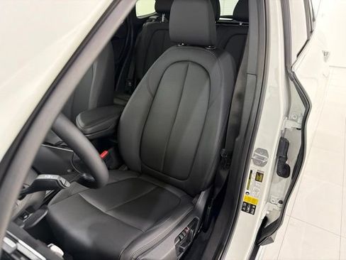 Used 2019 BMW X1 xDrive28i w/ Convenience Package AWD/4WD image 13