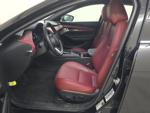 Used 2025 MAZDA MAZDA3 Hatchback w/Premium Plus Pkg AWD/4WD image 2