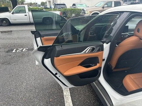 Used 2024 BMW i4 eDrive40 w/ Premium Package RWD image 10