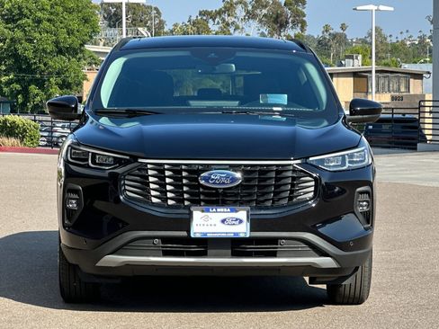 New 2025 Ford Escape Base w/ PHEV Premium Package image 8