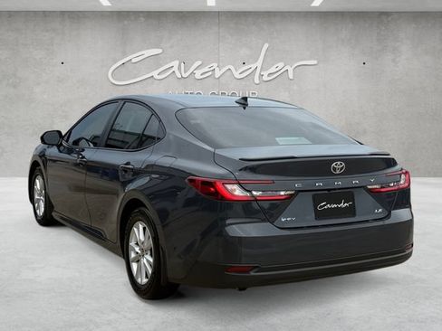 Used 2025 Toyota Camry LE w/ Convenience Package FWD image 15