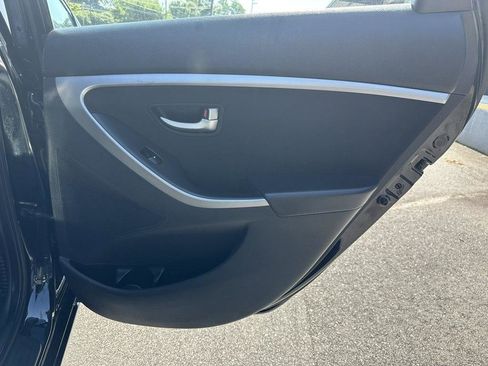 Used 2013 Hyundai Elantra GT w/ Touch & Go Pkg image 16