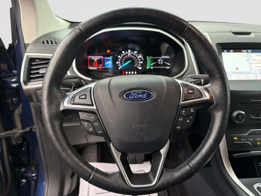 Used 2016 Ford Edge SEL w/ Equipment Group 201A AWD/4WD image 32