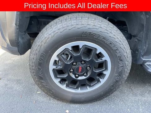 Used 2026 Toyota 4Runner TRD Off-Road Premium AWD/4WD image 9