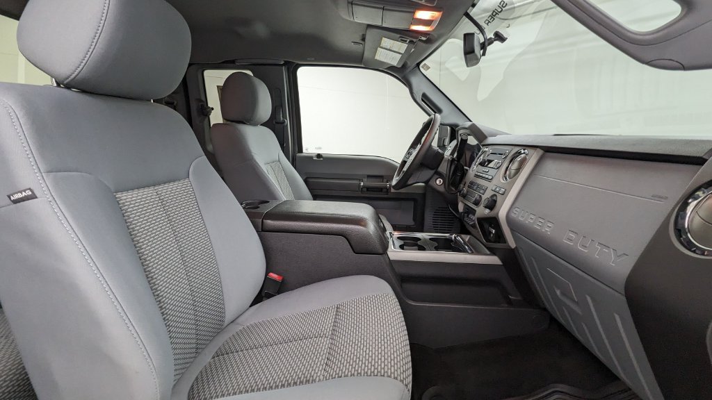 Used 2016 Ford F250 XLT w/ XLT Value Package AWD/4WD image 35