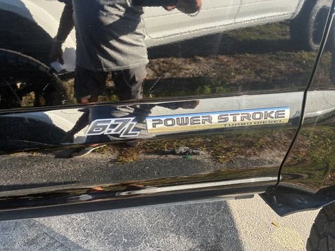 Used 2017 Ford F250 Lariat w/ Lariat Ultimate Package image 6