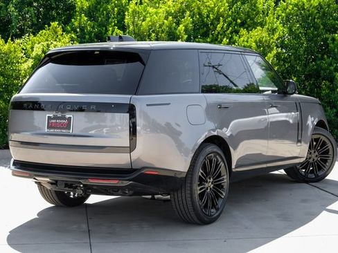 New 2026 Land Rover Range Rover Long Wheelbase SE AWD/4WD image 9