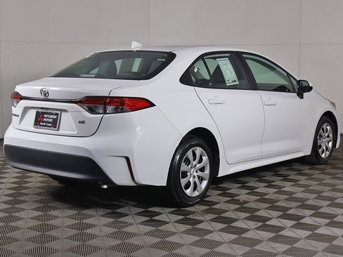 Used 2024 Toyota Corolla LE image 7