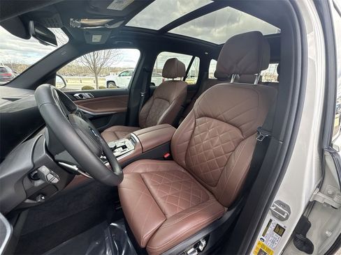 Used 2024 BMW X5 xDrive50e w/ Premium Package image 11