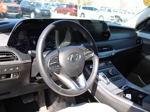 Used 2021 Hyundai Palisade SEL w/ Convenience Package image 18