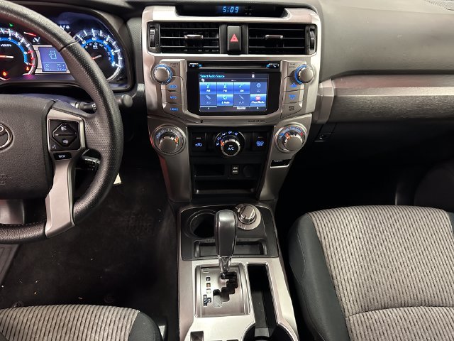 Certified 2018 Toyota 4Runner SR5 AWD/4WD image 21