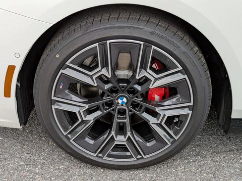 New 2027 BMW 530i xDrive w/ M Sport Package AWD/4WD image 8