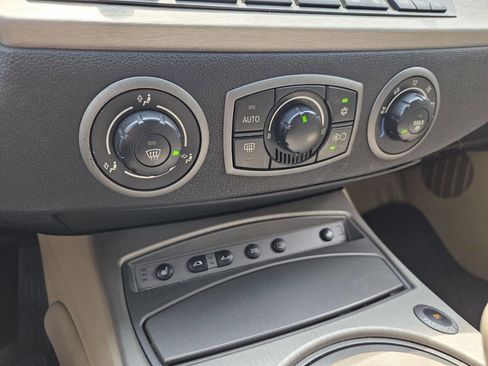 Used 2004 BMW Z4 2.5i RWD image 17