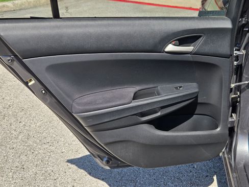 Used 2011 Honda Accord SE image 15