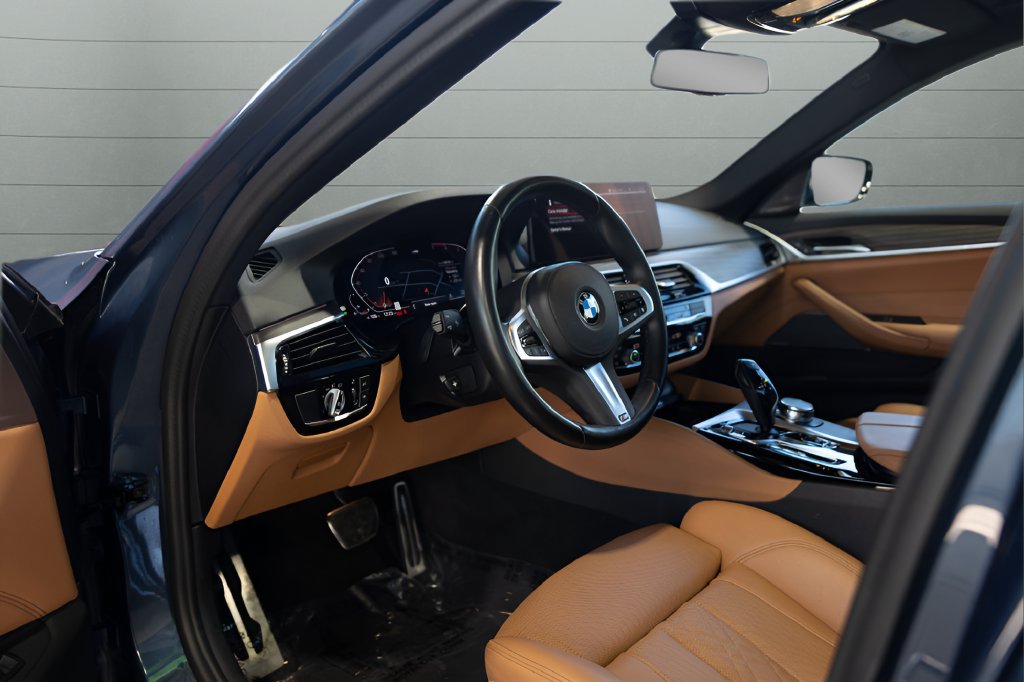 Used 2023 BMW 530i w/ M Sport Package RWD image 31
