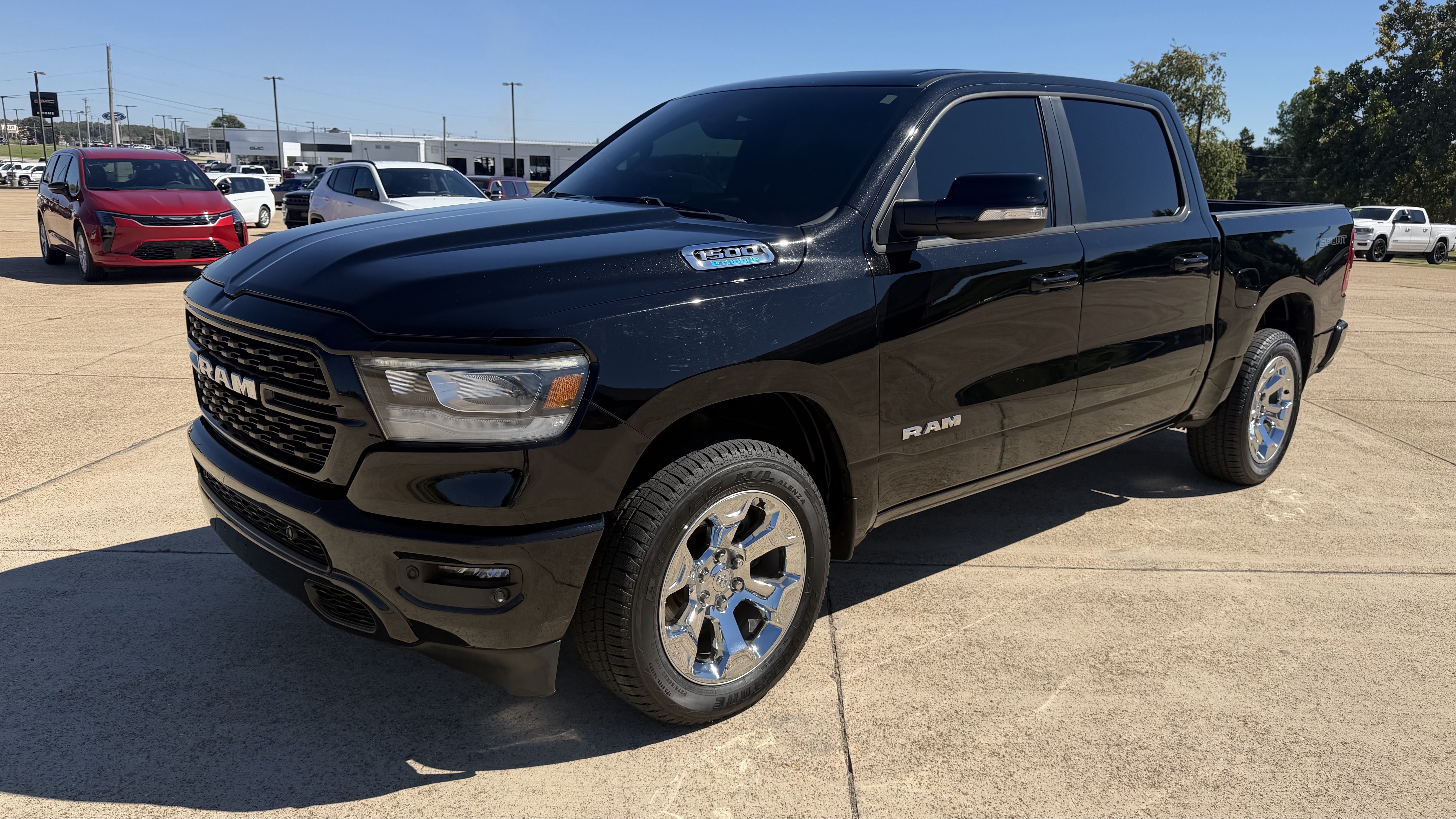 Used 2022 RAM 1500 Big Horn AWD/4WD image 2