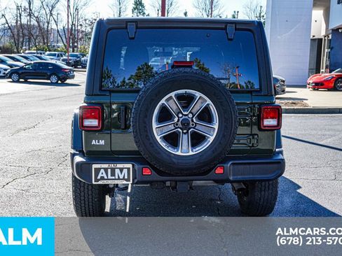 Used 2022 Jeep Wrangler Unlimited Sahara w/ Dual Top Group image 11