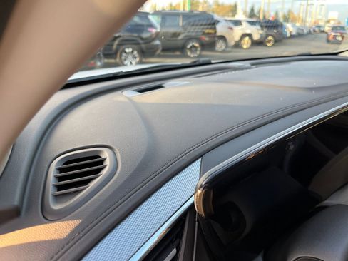 Used 2025 Buick Encore GX Preferred image 34